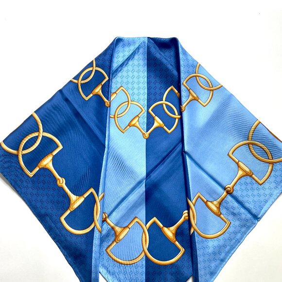 Display # 1 Gucci Scarf Logo Horsebit Chains Double Blue Large Silk Wrap - Picture 15 of 16
